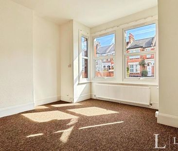 property to rent West Road, Westcliff-on-Sea, Essex, SS0 - Photo 1