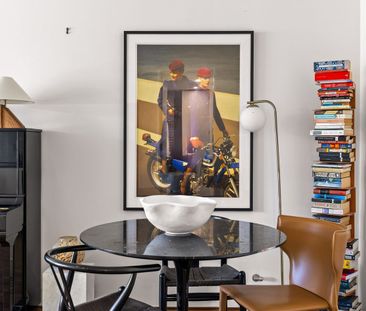 Architect-designed north-facing home with city outlooks - Photo 6