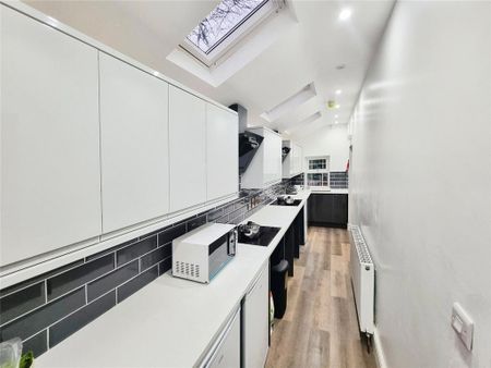 1 bedroom detached house to rent - Photo 3