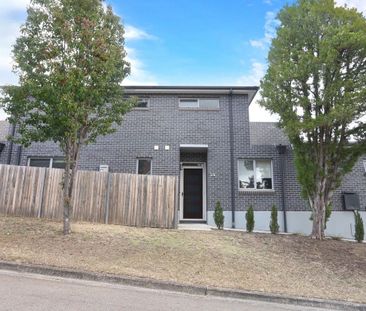 Spacious Modern Duplex in Prime Eastwood Location - Photo 6