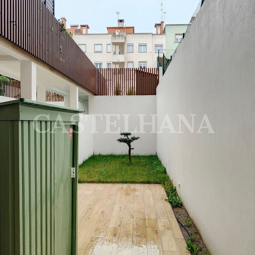 Apartamento T1 para arrendamento, com jardim privativo, no Campo Pequeno - Photo 1