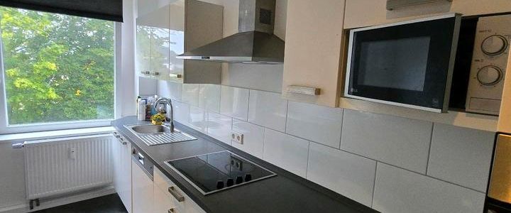 Schicke, gemütliche 4 Zi mit Balkon + EBK - Foto 1