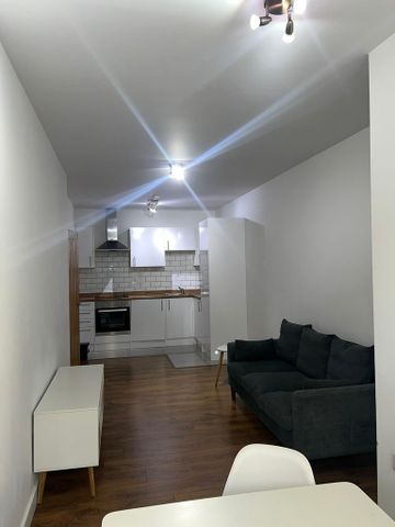 2 bedroom apartment to rent - Photo 2