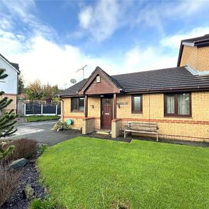 2 bedroom bungalow to rent - Photo 2