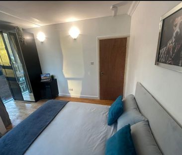 4 bedroom flat share to rent - Photo 6