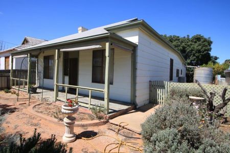 48 Carlton Parade&comma; Port Augusta - Photo 3