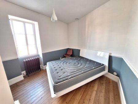 Location Appartement 3 pièces 71m² LES SABLES D OLONNE 85100 - Photo 2