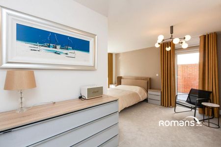 4 bedroom detached house to rent - Photo 2