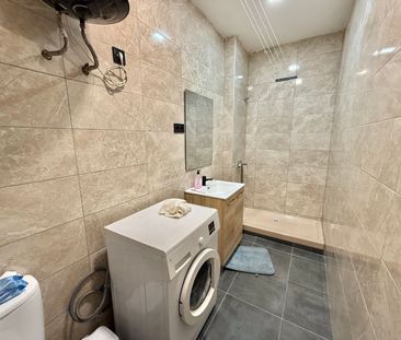 Alquiler de estudio en Calle Carlinda - Photo 5