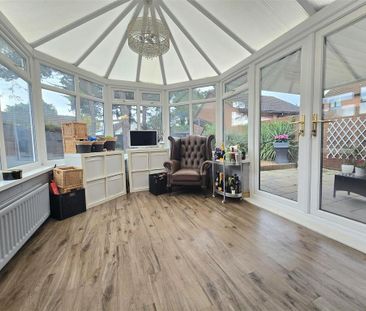 4 bedroom detached house to rent - Photo 1