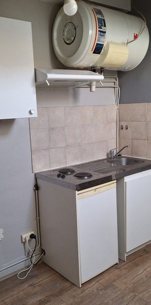 Location Appartement 1 pièce 27m² MONTPELLIER 34000 - Photo 1