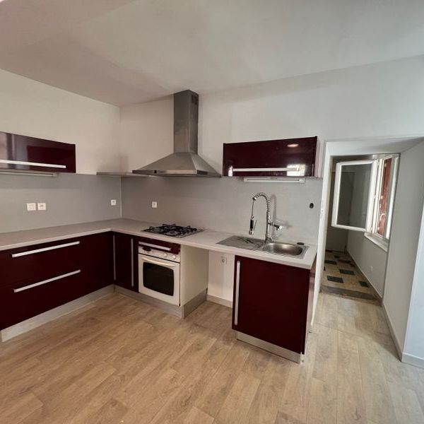 Maison 5 pièces à louer - Photo 1