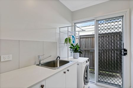 Near New Family Home in Award Winning Estate! - Photo 5