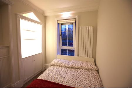 4 Bed Flat, Birchfield House, E14 - Photo 5