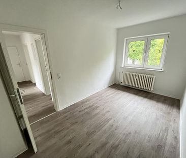 Frisch tapeziert - 3-Zimmer-Wohnung in Castrop-Rauxel Merklinde - Photo 1