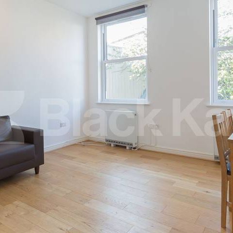 Conveniently Located to transport and amenities - Photo 1