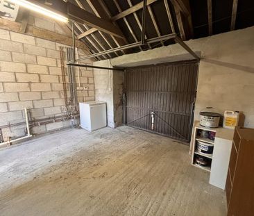 2 bedroom barn conversion to rent - Photo 1