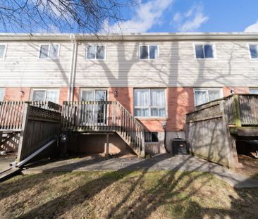 For Lease - 1230 Kirstie Court Unit# 39, Oakville, Ontario - Photo 1