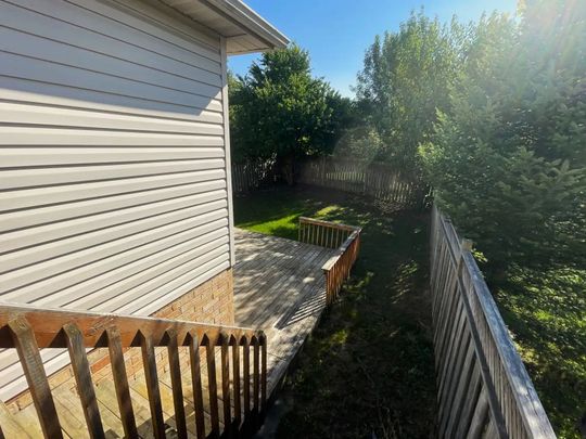 For Lease - 111 Athabaska Road, Barrie, Ontario - Photo 1