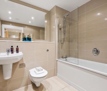 2 bedroom flat to rent - Photo 3