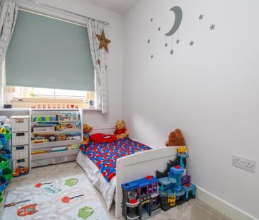 3 bedroom terraced house to rent - Photo 4
