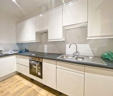 Victoria Road, Aldershot, Hampshire, GU11 - Photo 1