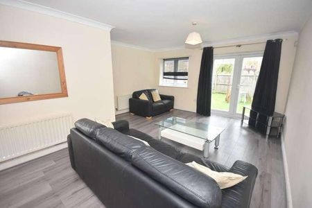 Drayton Street, Hulme, Manchester, M15 - Photo 4