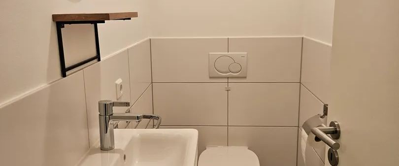 Moderne Etagenwohnung im schönen Lemmerzpark *Einbauküche - Photo 1