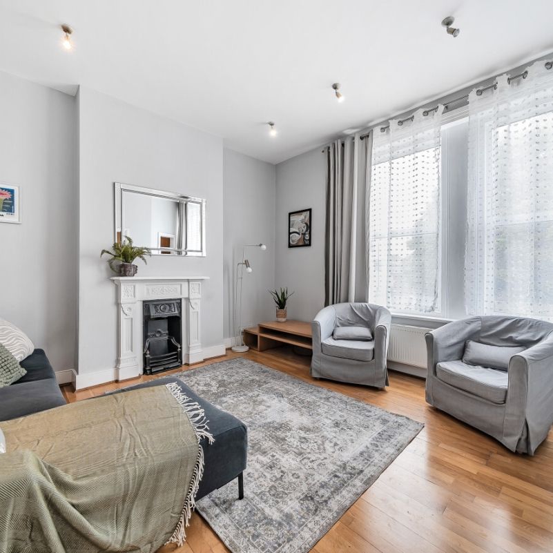 Balham High Road, Balham, London, SW17 - Photo 1