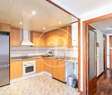 Apartment for Rent on Nou de la Rambla - Photo 3