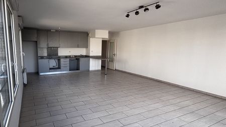 Location Appartement 3 pièces 75m² ENGHIEN LES BAINS 95880 - Photo 2