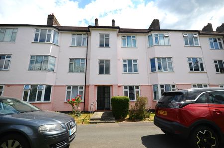 Flat to rent - Chinbrook Road, London, SE12 - Photo 5