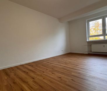 *** Riskieren Sie einen Blick! Charmante 2-Zi.-Whg. + Mansarde in S... - Photo 1