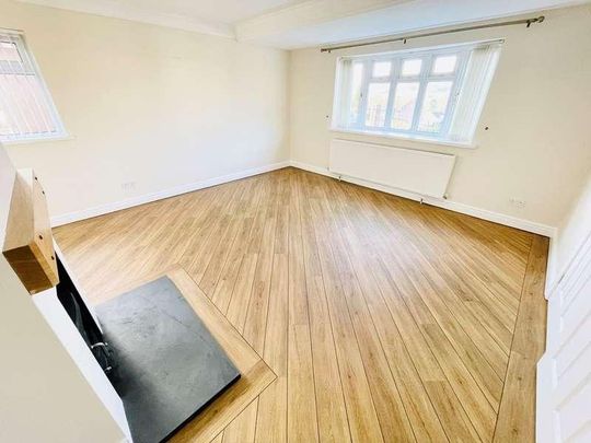 Jenkins Row, Rhymney, Tredegar, NP22 - Photo 1