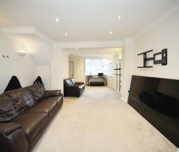2 bedroom semi-detached house to rent - Photo 4