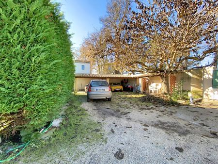 Location AppartementBouc-Bel-Air - Photo 3