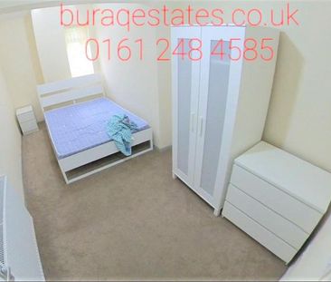 4 bedroom semi-detached house to rent - Photo 3