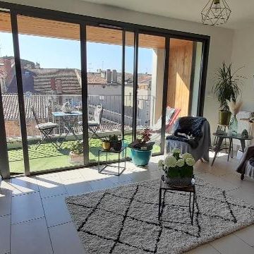 Location Appartement 3 pièces 64m² MONT DE MARSAN 40000 - Photo 1