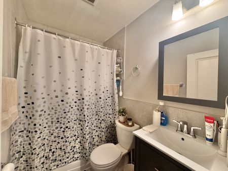 For Lease - 5 PAISLEY Boulevard Unit# 204, Mississauga, Ontario - Photo 2