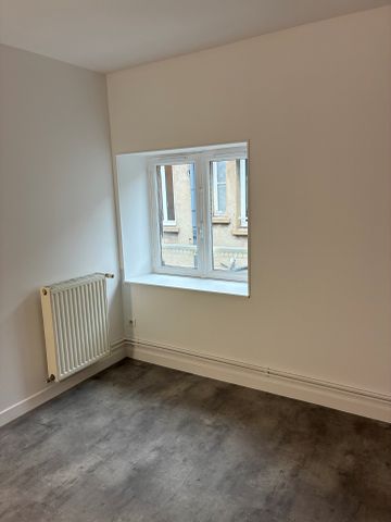 Location Appartement 3 pièces 37m² CHARLIEU 42190 - Photo 5