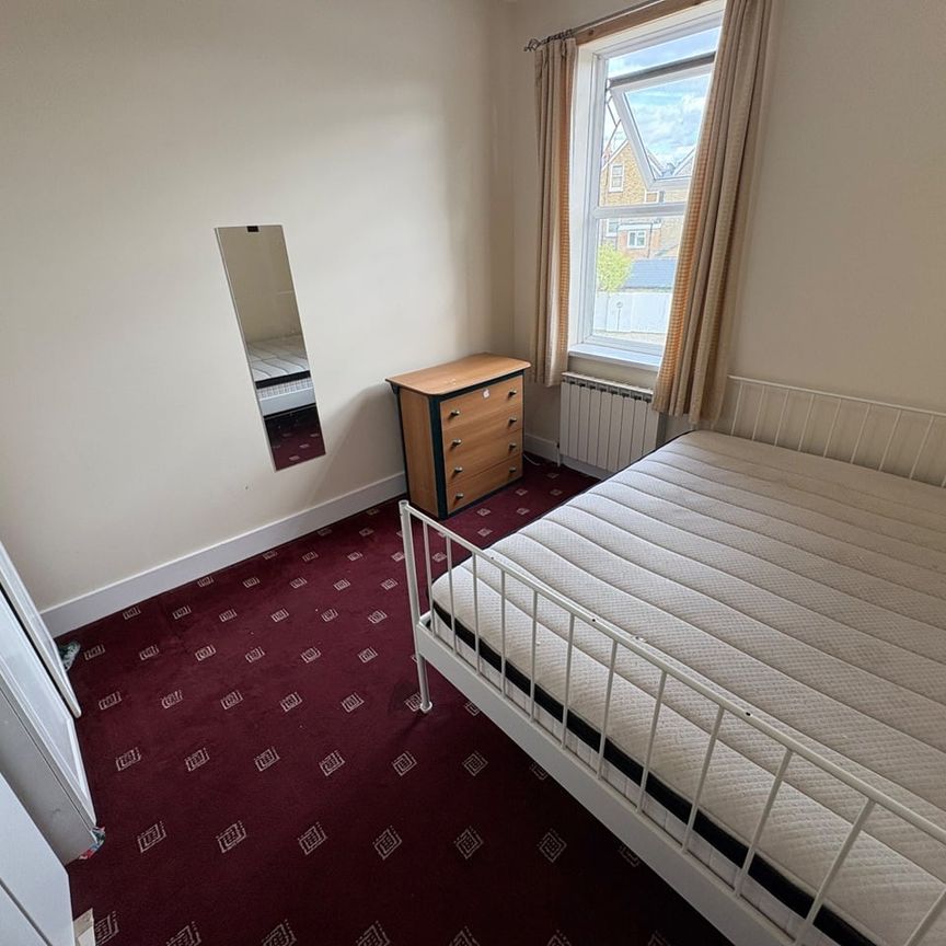 Room in a Shared House, La Rose Lane, N15 - Photo 1