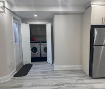 18 OBSERVATORY CRESCENT - Photo 4