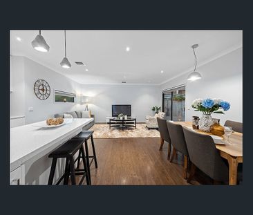 Stylish Family Living in a Prime Williams Landing Location - Photo 3