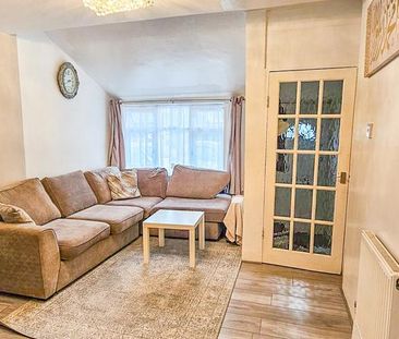 4 bedroom terraced house to rent - Photo 4