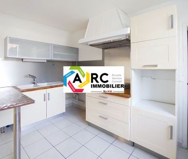 Location Appartement 4 pièces 90m² ST JEAN DE LA RUELLE 45140 - Photo 5