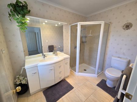 Fully Furnished on Fifth - Photo 5