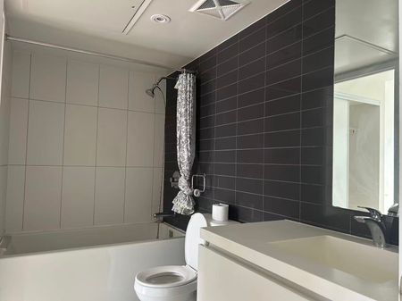 For Lease - 85 Queens Wharf Road Unit# 4309, Toronto, Ontario - Photo 4