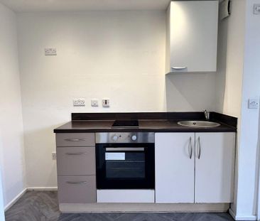 1 bedroom ground floor flat to rent - Photo 3