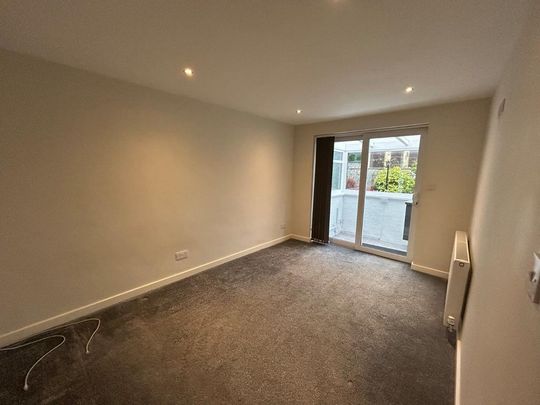 2 bedroom bungalow to rent - Photo 1