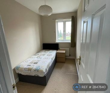 3 bedroom end of terrace house to rent - Photo 3